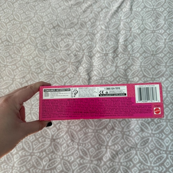 Barbie Special Edition Doll in Pink and Silver 35th Anniversary - Picture 6 of 6